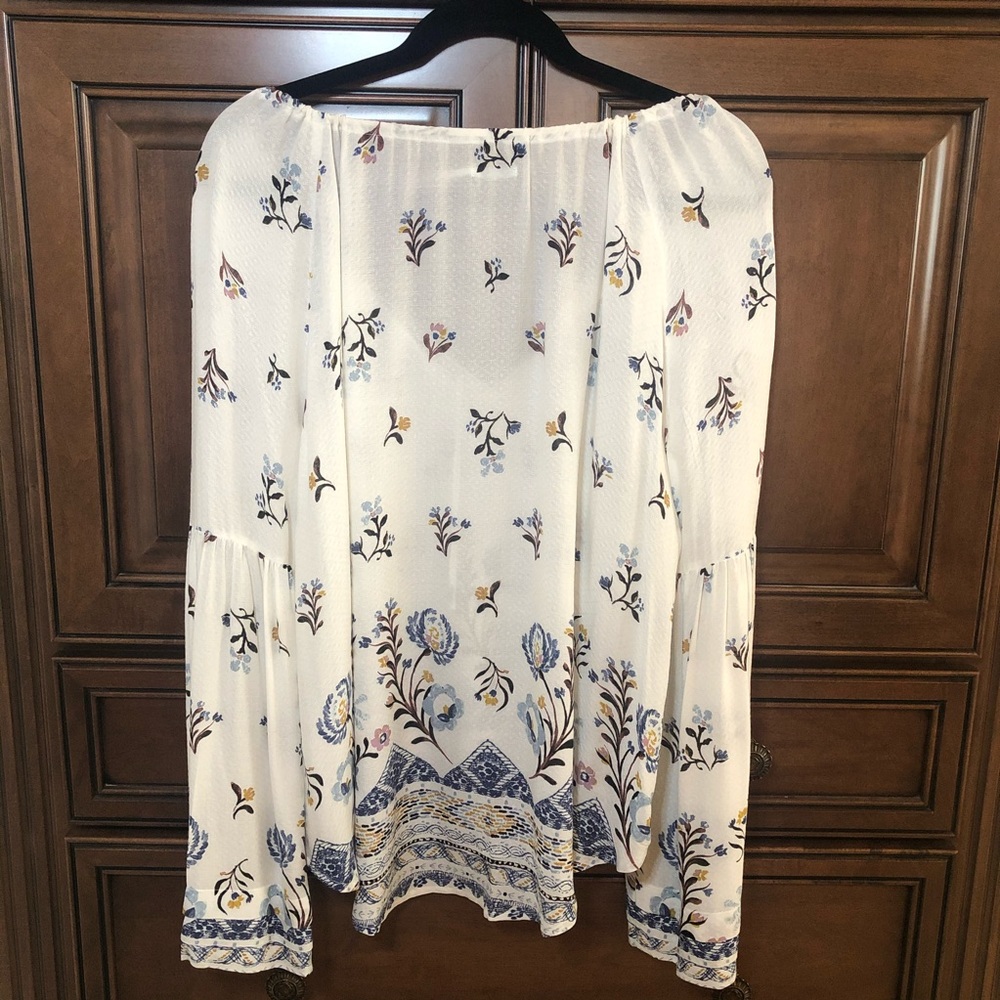 Urban Outfitters Kimchi Blue Floral Blouse - Picture 3 of 5